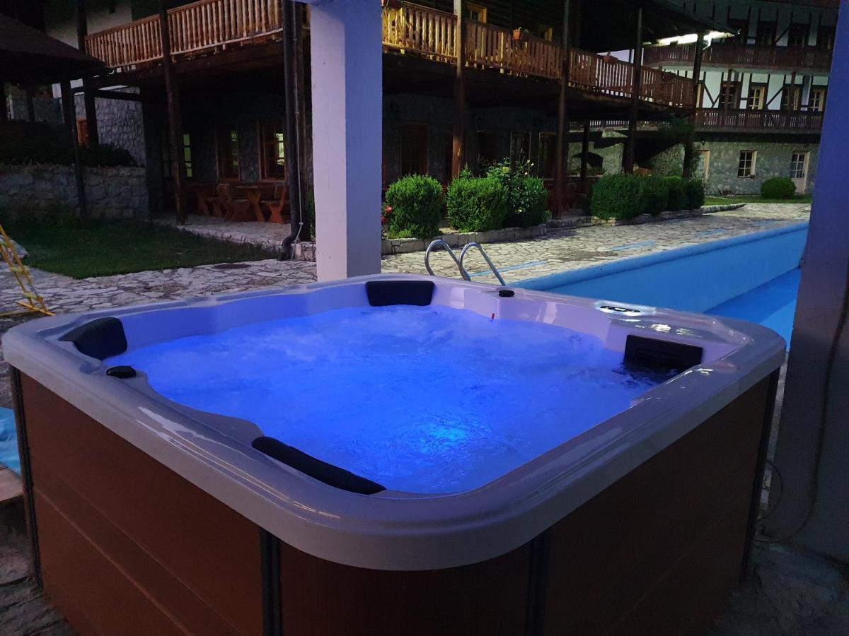 Etno Selo Vrelo & Camping * Berane