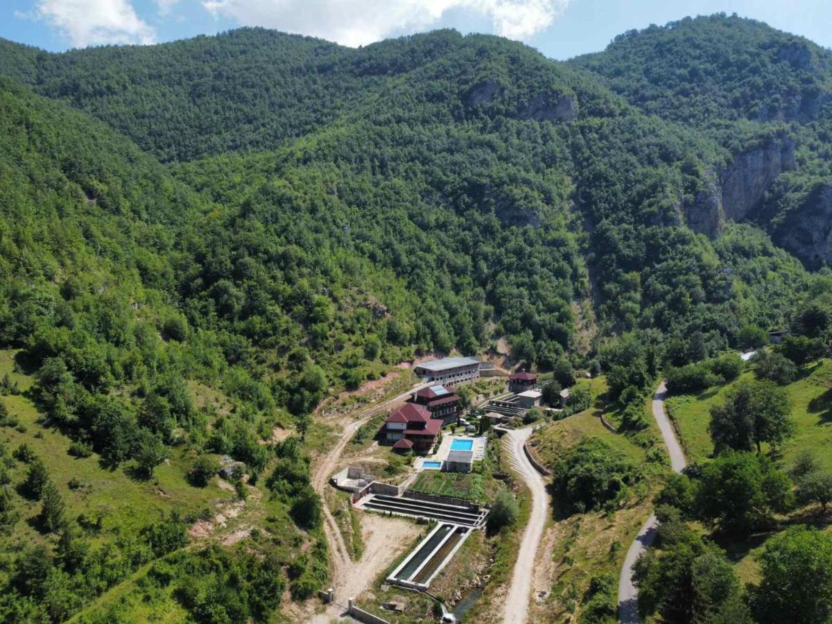 Etno Selo Vrelo & Camping Country house