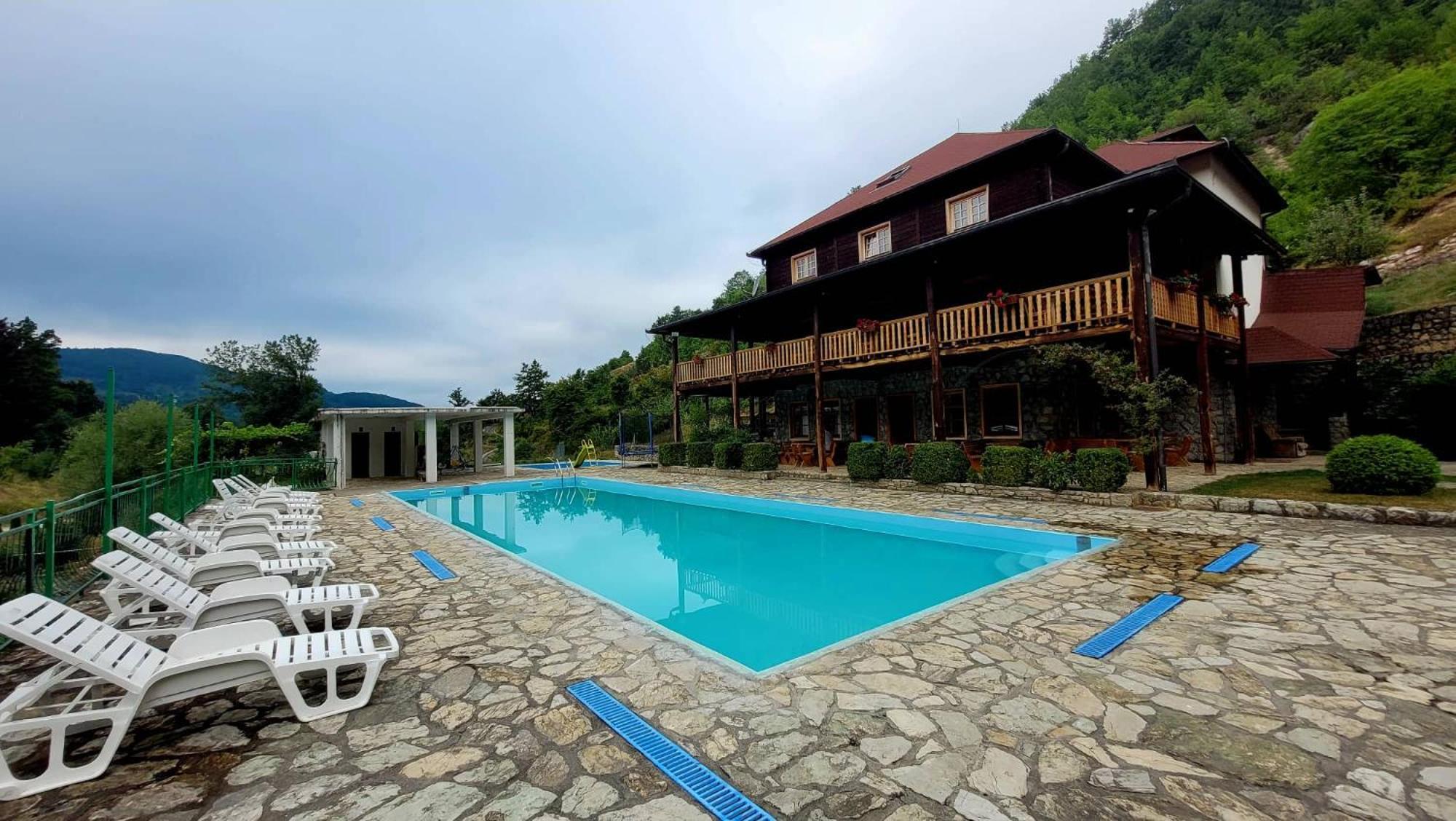 Country house Etno Selo Vrelo & Camping *
