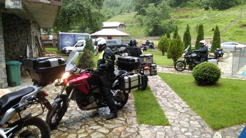 Country house Etno Selo Vrelo & Camping *