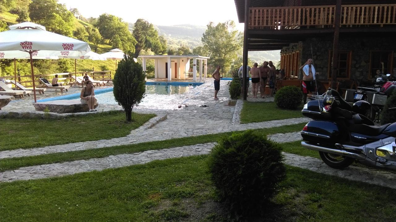 Etno Selo Vrelo & Camping Country house