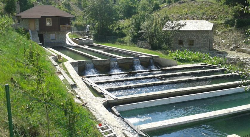 Etno Selo Vrelo & Camping * Berane